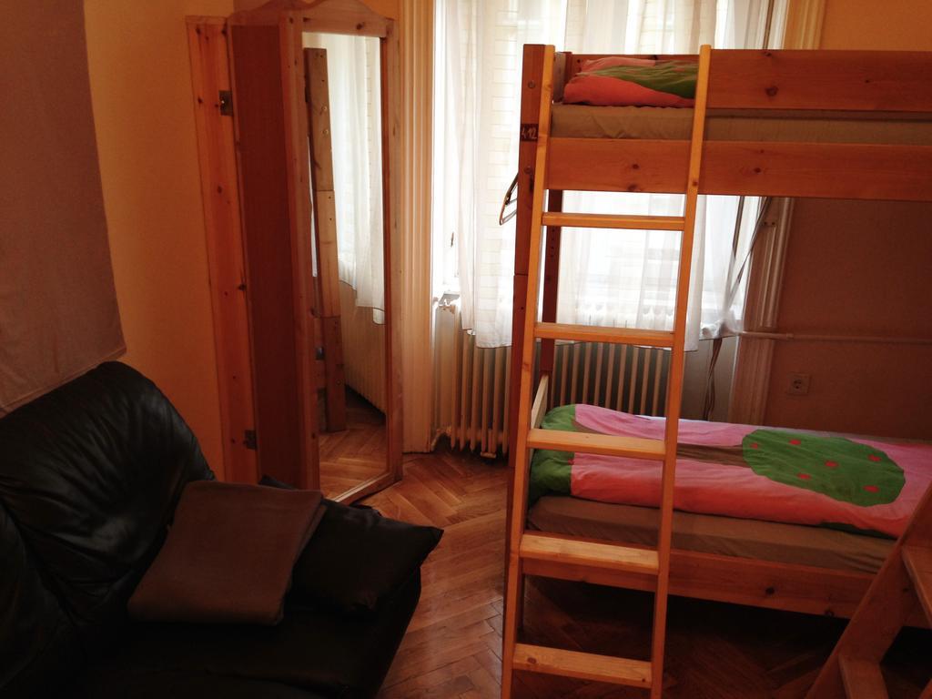 Yolo Hostal Budapest
