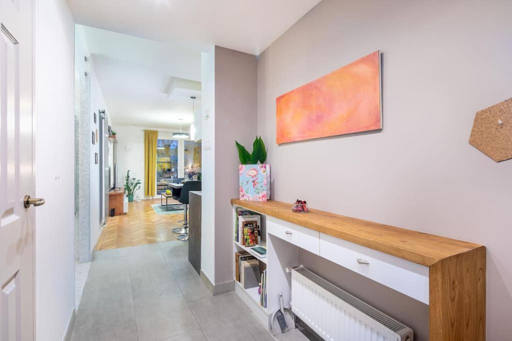 Cozy With Garden In The Castle District Apartment