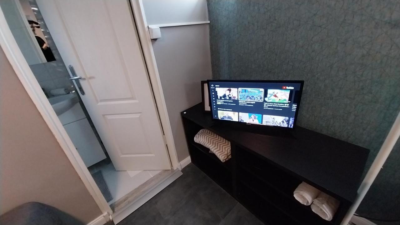 Hi-bp Garden Batsanyi Tiny House Near The Train With Free Parking * Budapest