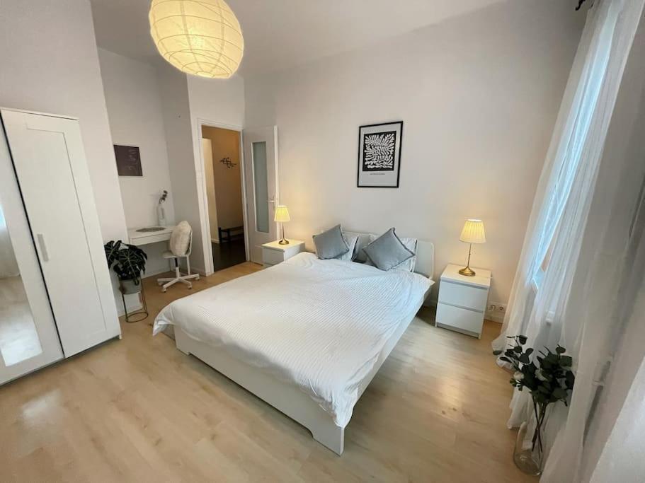 Deak Charming Apa With Balcony Budapest