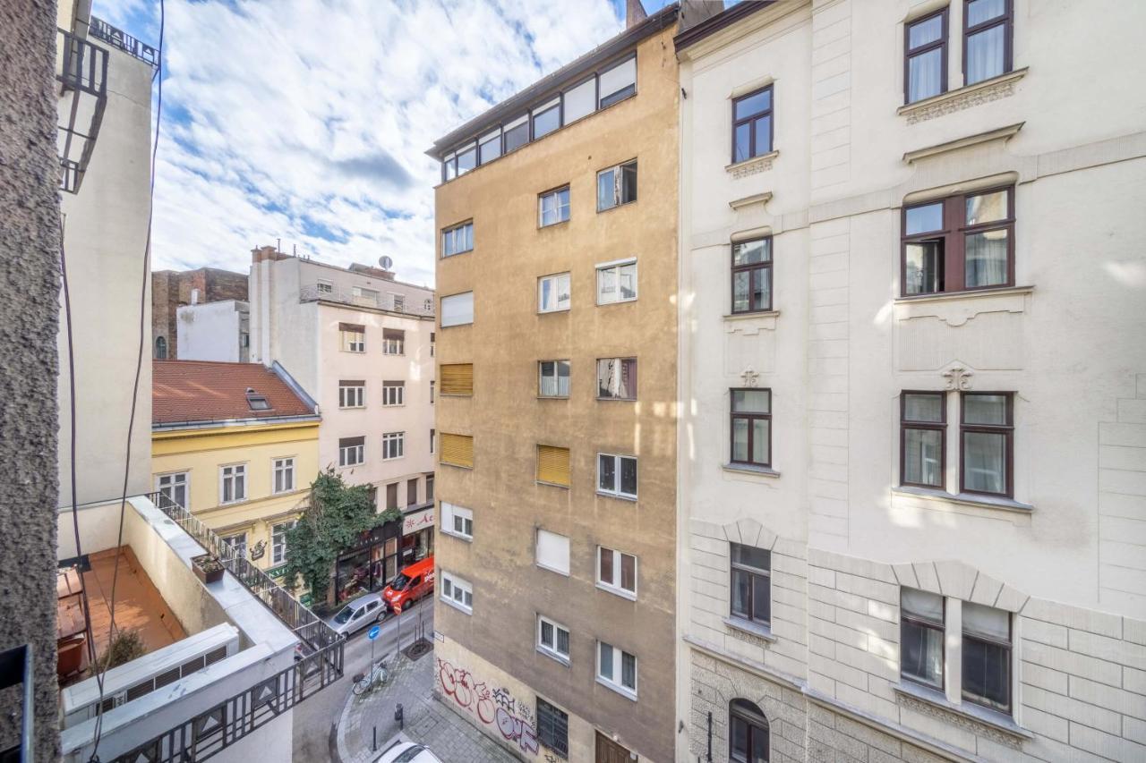 Anastasia 2 Bedrooms On Váci Utca *