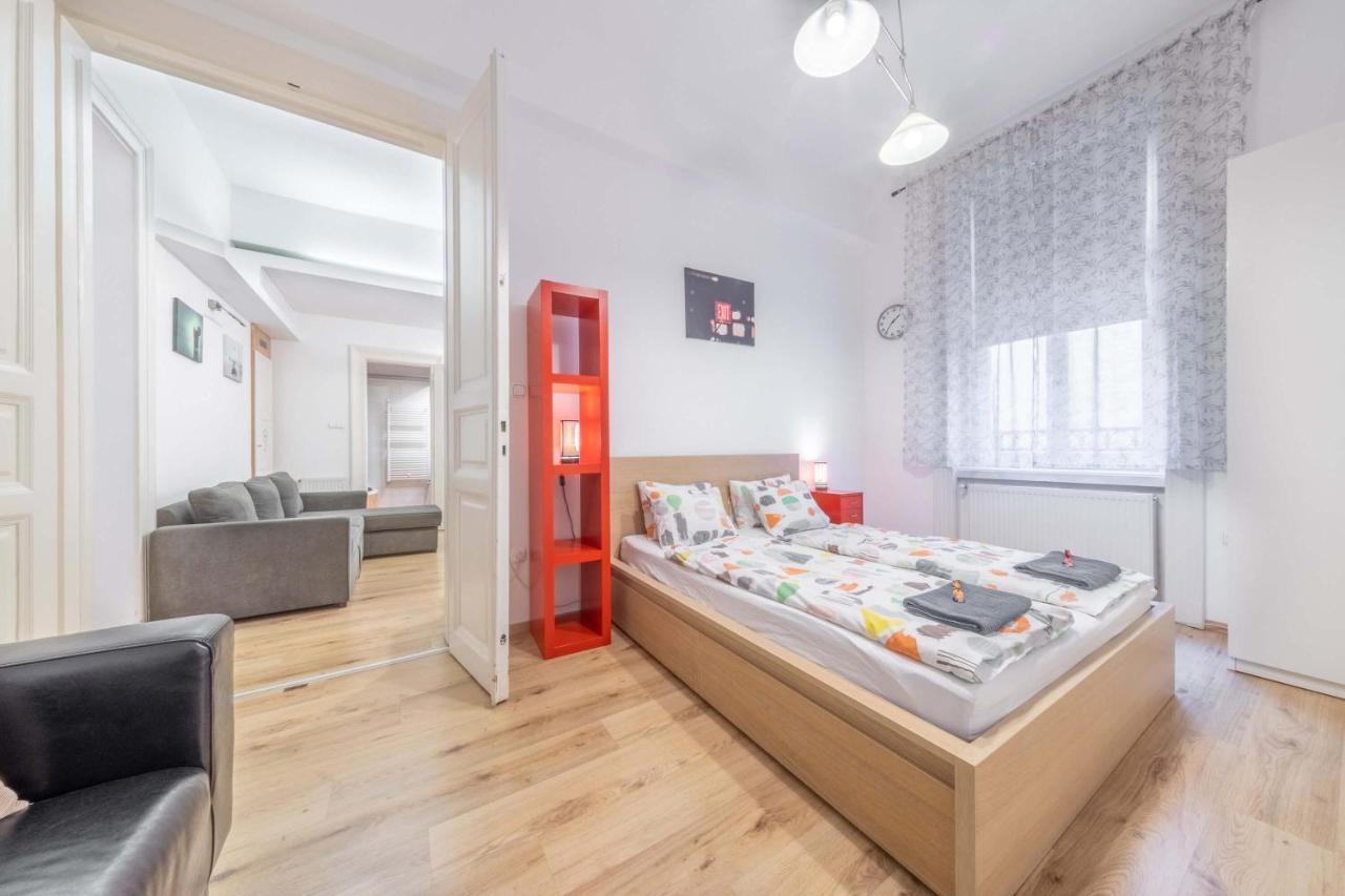 Anastasia 2 Bedrooms On Váci Utca *