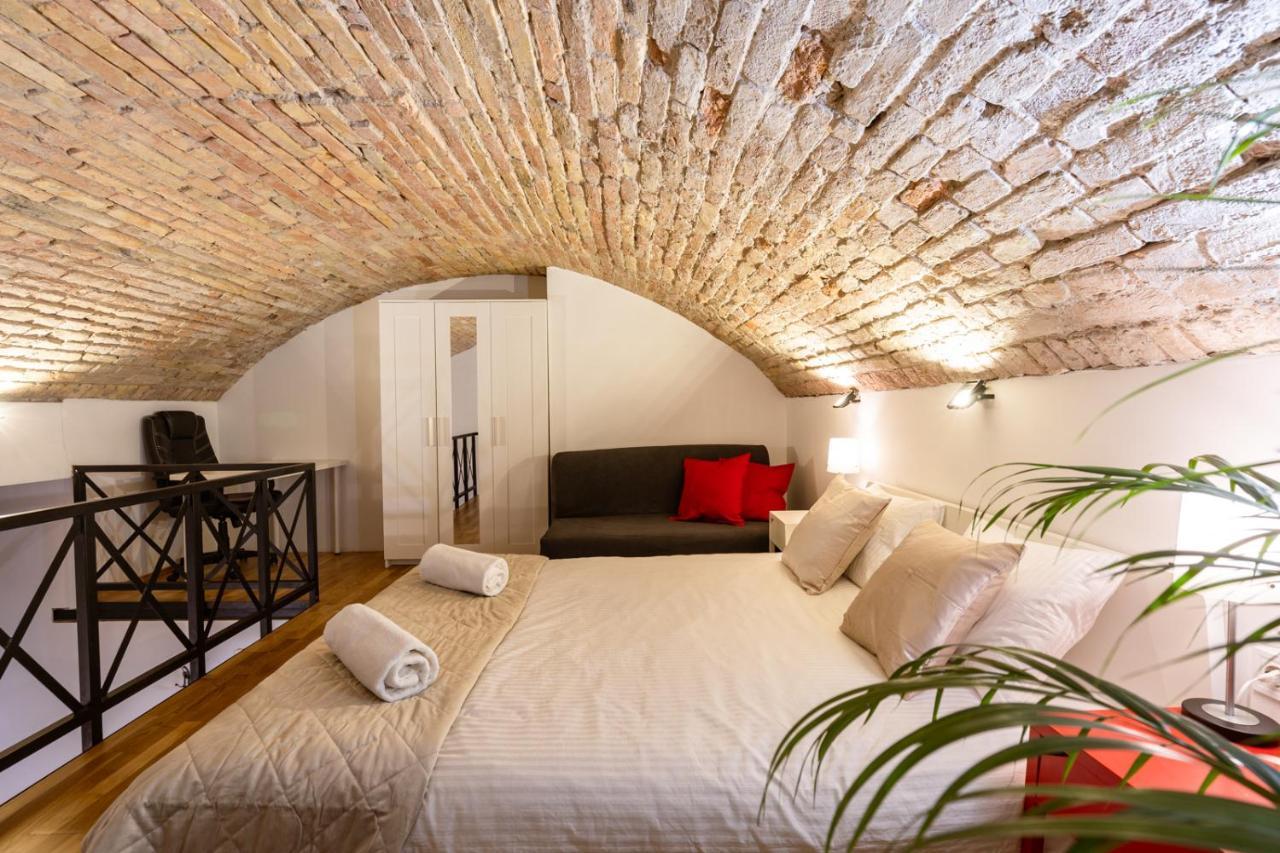 Modern Stylish @ Superb Location Appartamento