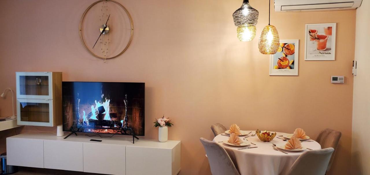 Apartment Dn Rose Apartmant *