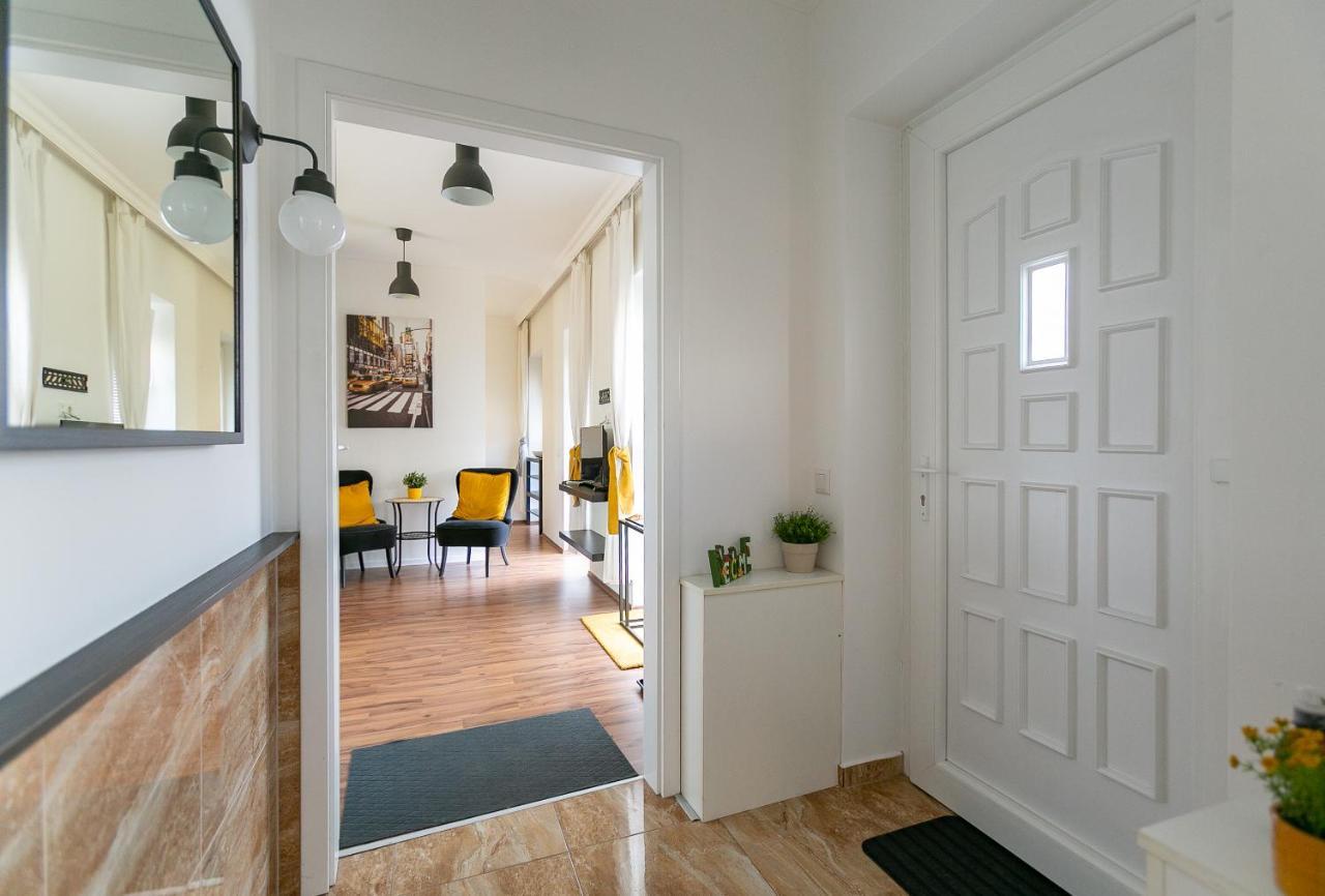 King Street Center Apartment
