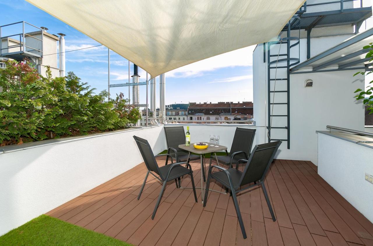 King Street Center Apartment