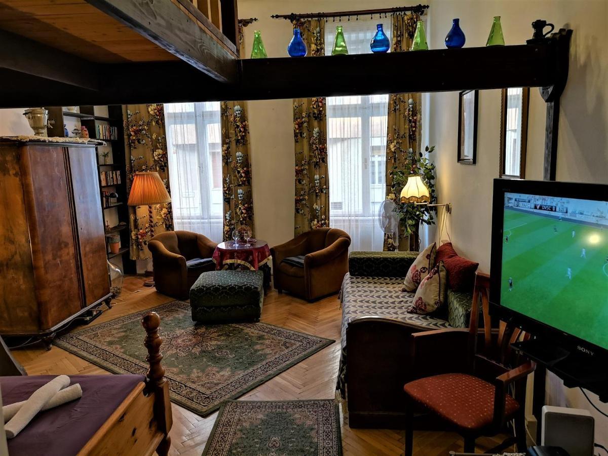 Hostal Locomotive