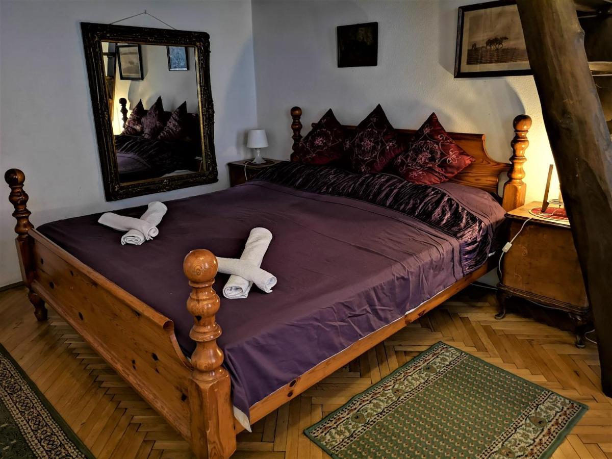 Locomotive Hostal Budapest