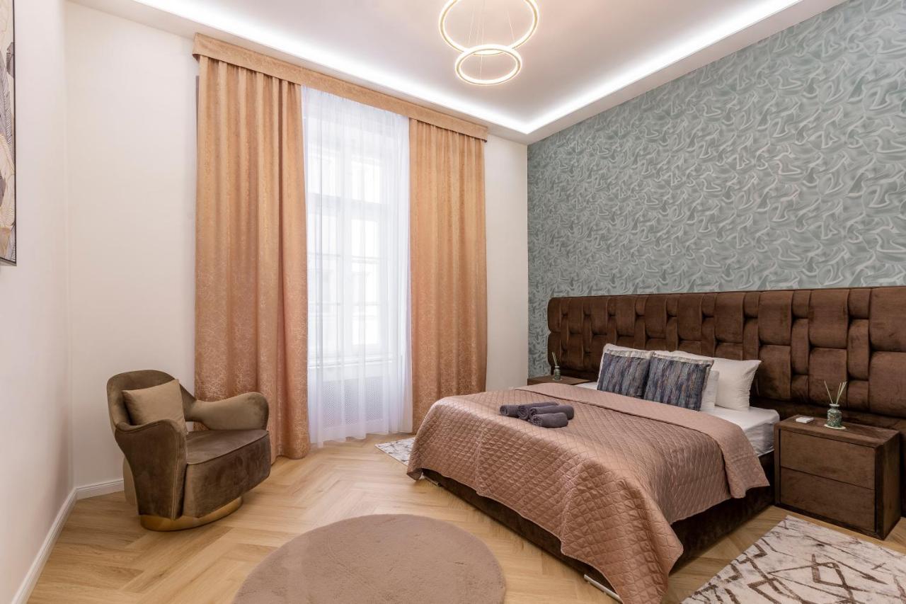 Apartment Luxurious Bajcsy Next To The Basilica