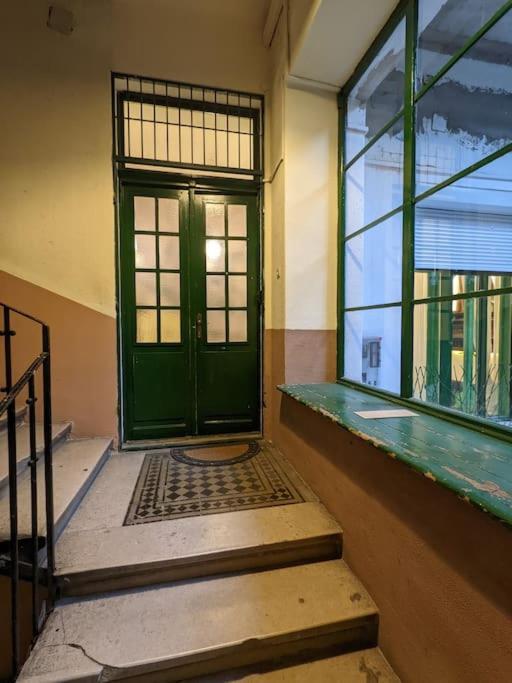 Cozy Downtown 2br Ground Fl - Piano Apartamento