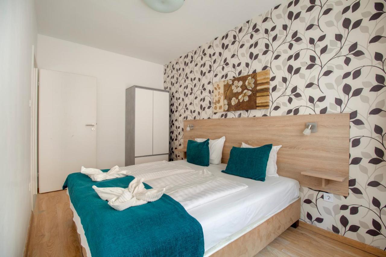 Prince Apartments 3*