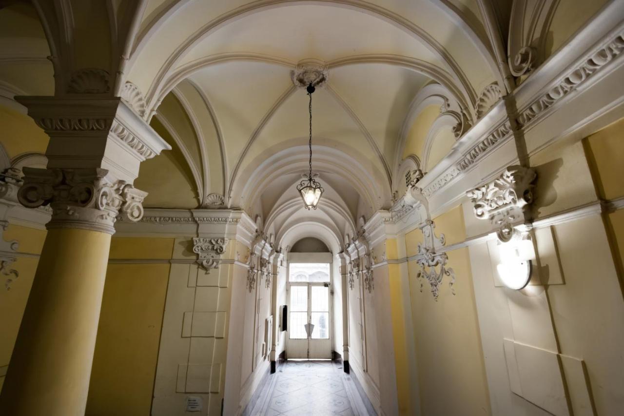 Royale Apartment *