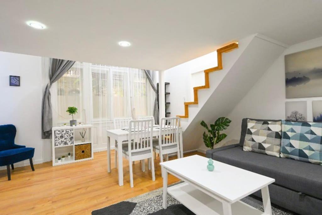 Lovely Flat In Damjanich Street - Leonard