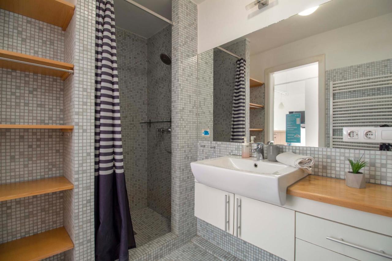 Star With Free Parking Apartament *