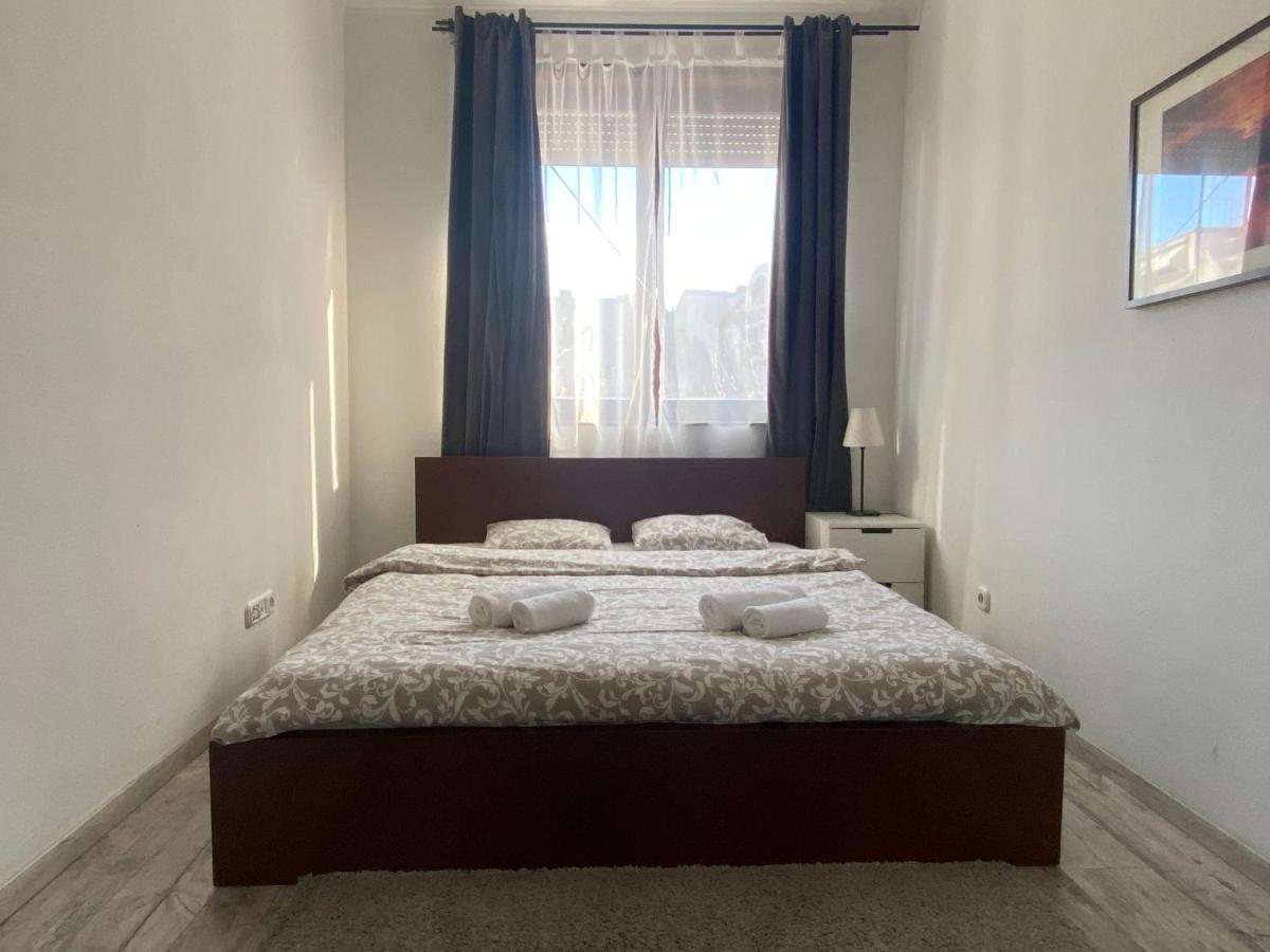 Mary Homes * Budapest