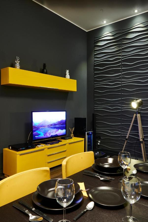 Location Yellow-black