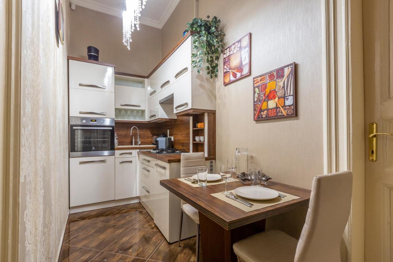 Luxury Next To The New York Cafe * Budapest