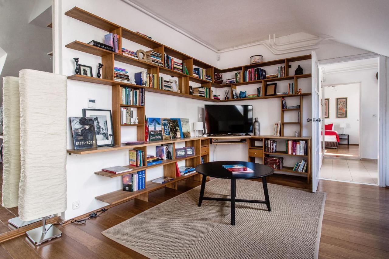 Cecile's Central, Gastro Str, Wifi, 2 Bed And 2 Bathrooms * Budapest