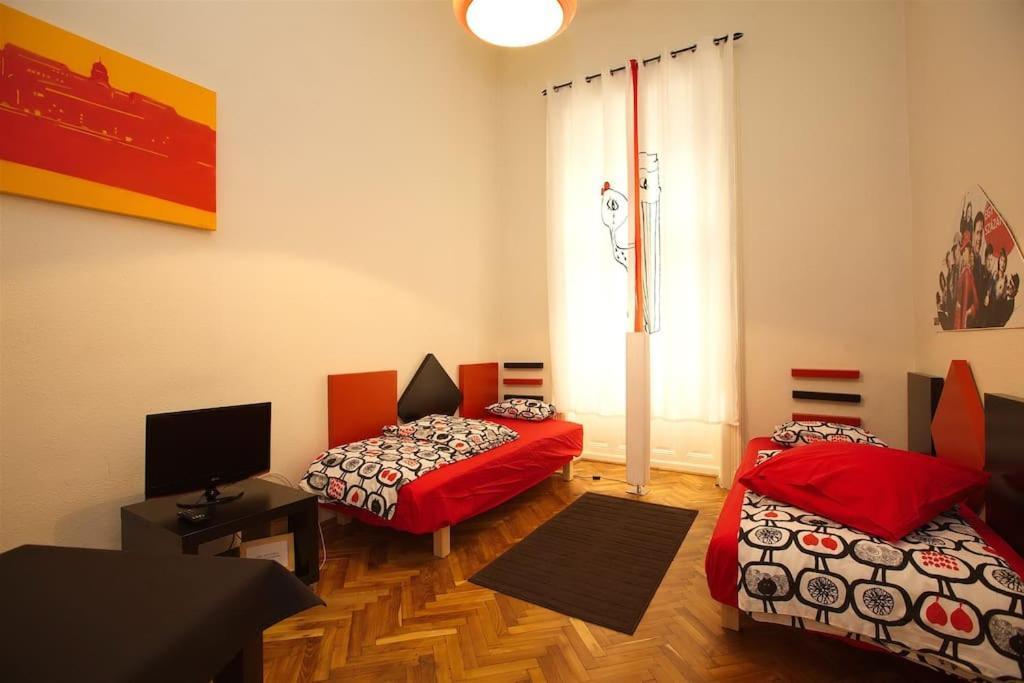 Charming Studio At The Danube Apartment Budapest