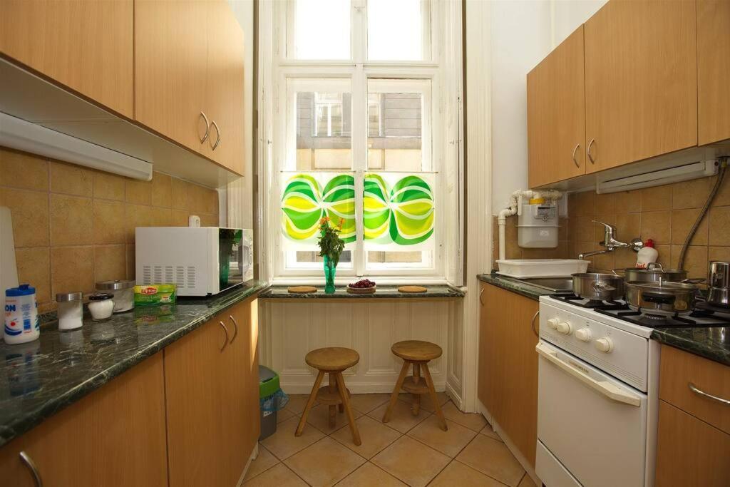Charming Studio At The Danube * Budapest