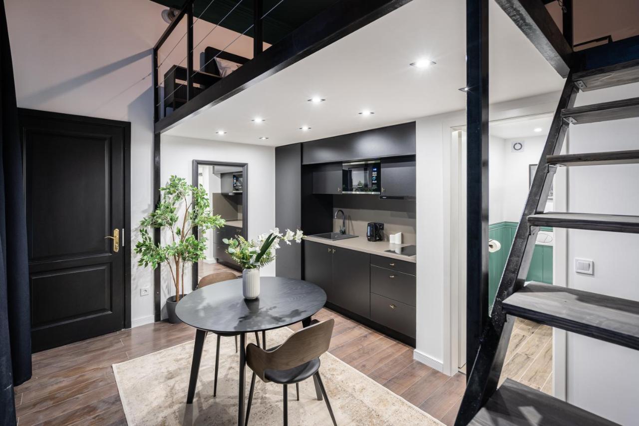 E41 - Trendy Boutique - Prime Spot By Bqa * Budapeszt