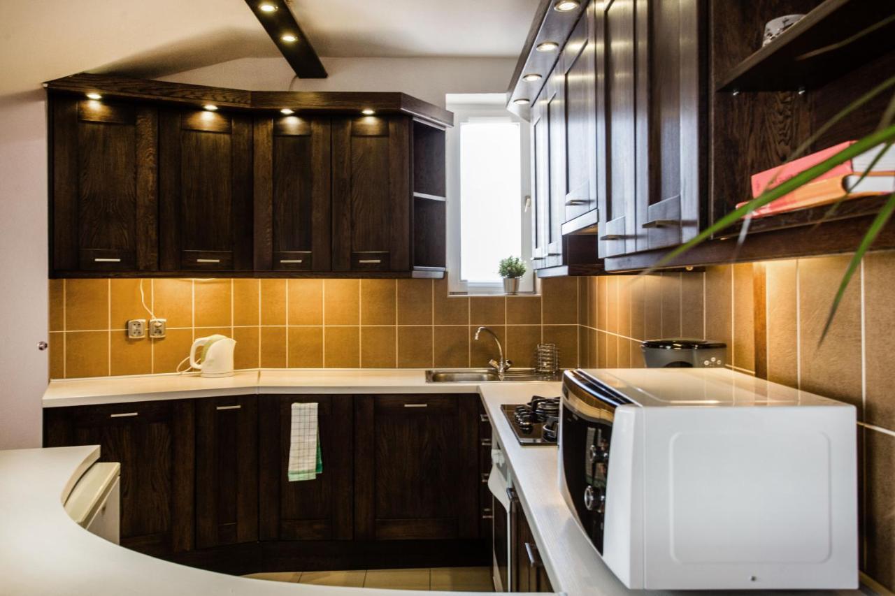 Apartamento Cecile's Central, Gastro Str, Wifi, 2 Bed And 2 Bathrooms *
