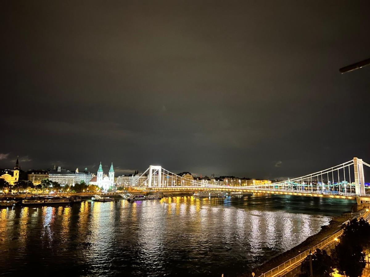 Apartman Luxury With A Beautiful View For The Danube River *