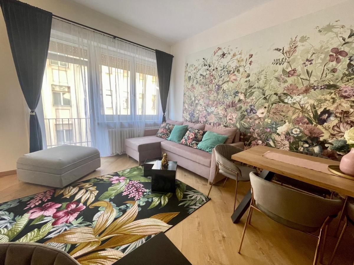 Brand New #hollan#3bedr#2bathr#freeparking Appartement