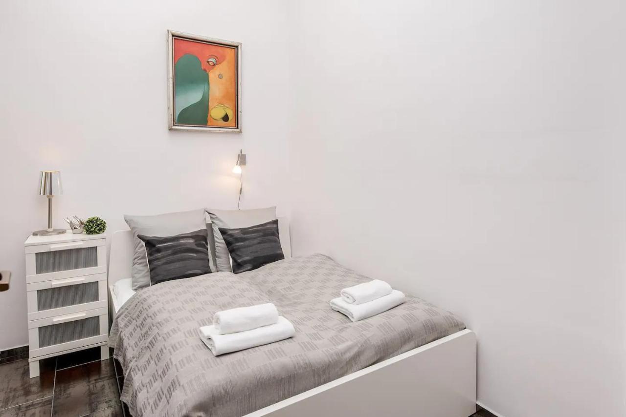 Aparment At The Doorstep Of Vaci Street Apartament *