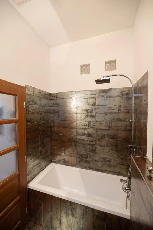 Aparment At The Doorstep Of Vaci Street * Budapeszt