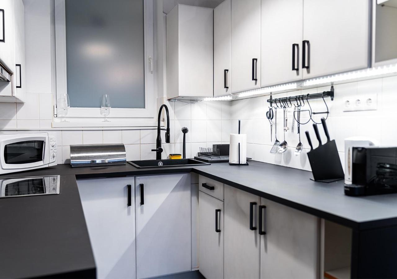 Apartamento Free Parking - Downtown Location, Balcony & Nespresso