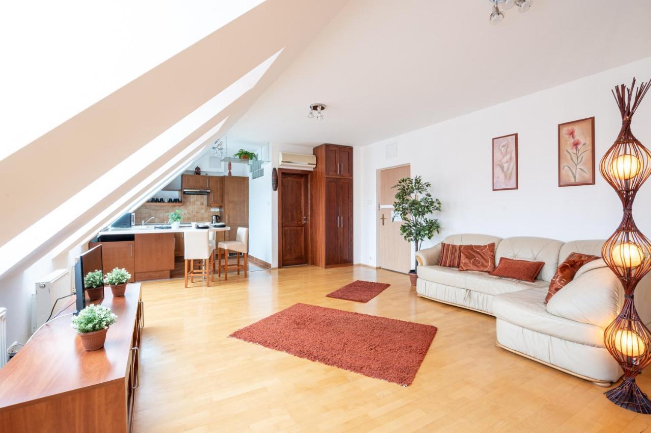 Beautiful With Ac Apartment *