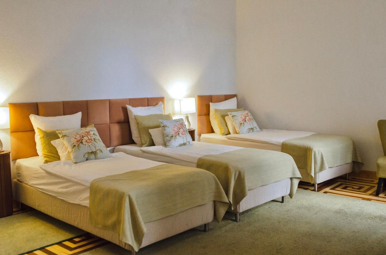 Harmonia Palace Lejlighed *