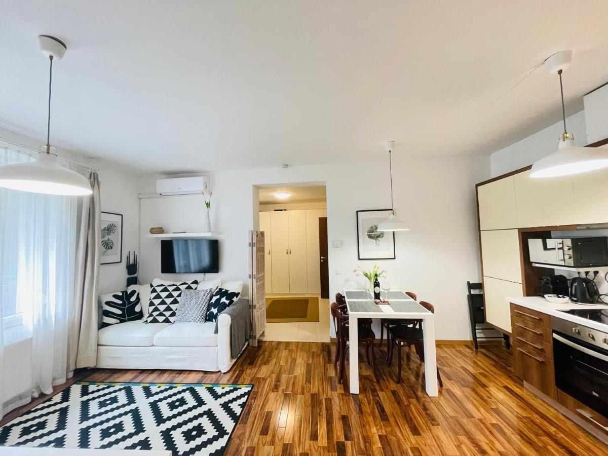 Peony Szekely Mihaly - Free Garage Apartman Budapest