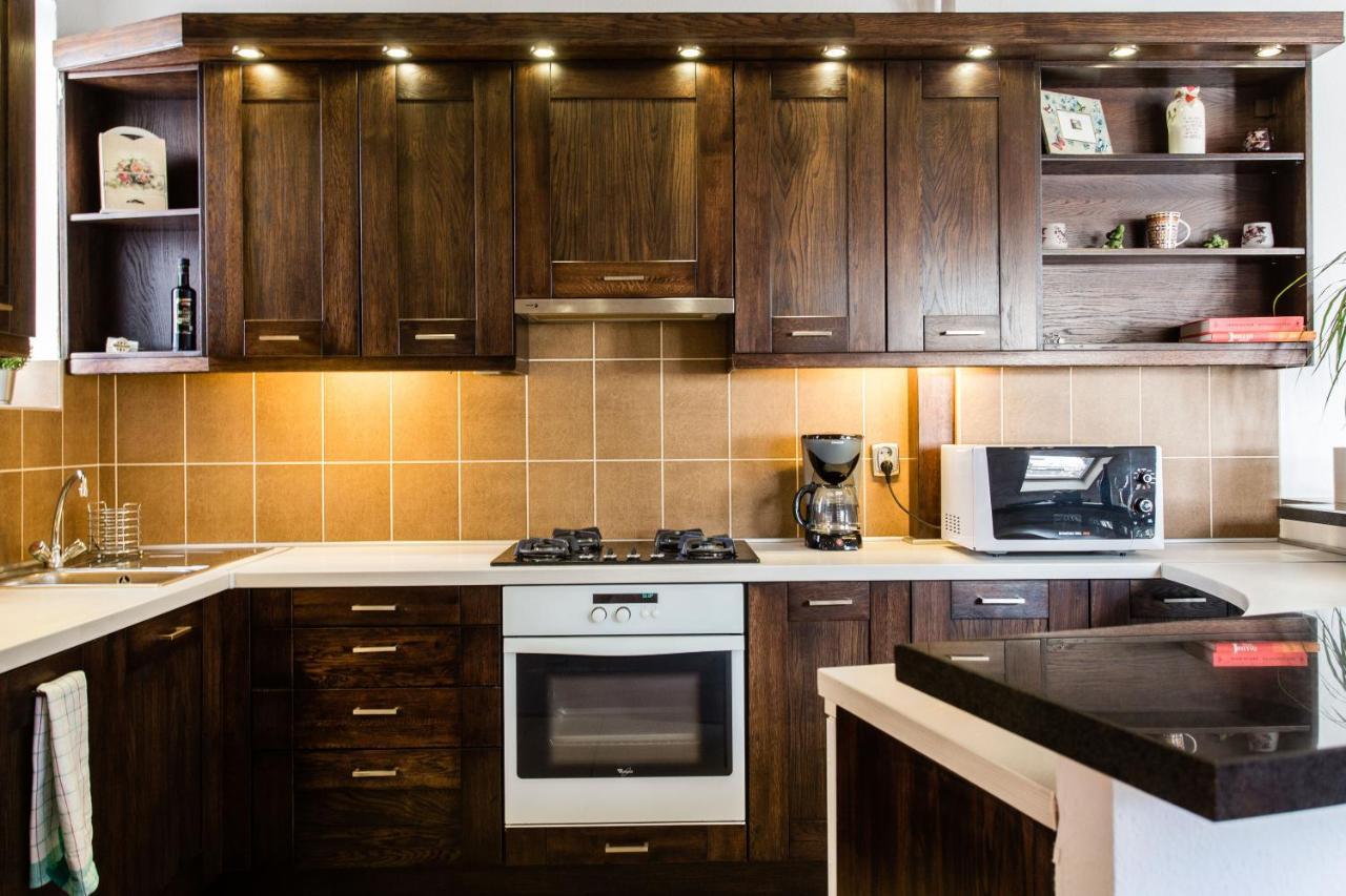 Apartamento Cecile's Central, Gastro Str, Wifi, 2 Bed And 2 Bathrooms *