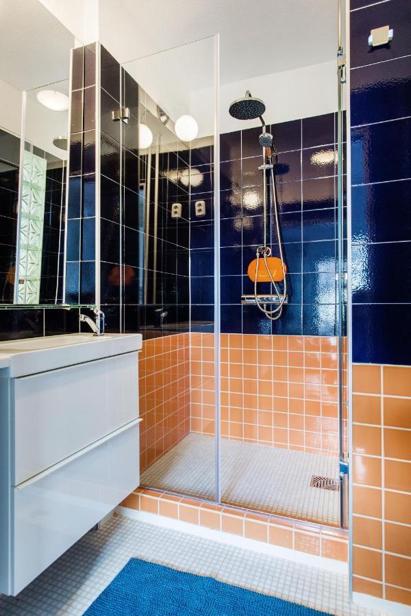 Cecile's Central, Gastro Str, Wifi, 2 Bed And 2 Bathrooms *