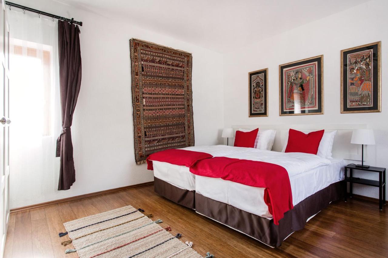 Cecile's Central, Gastro Str, Wifi, 2 Bed And 2 Bathrooms Budapest