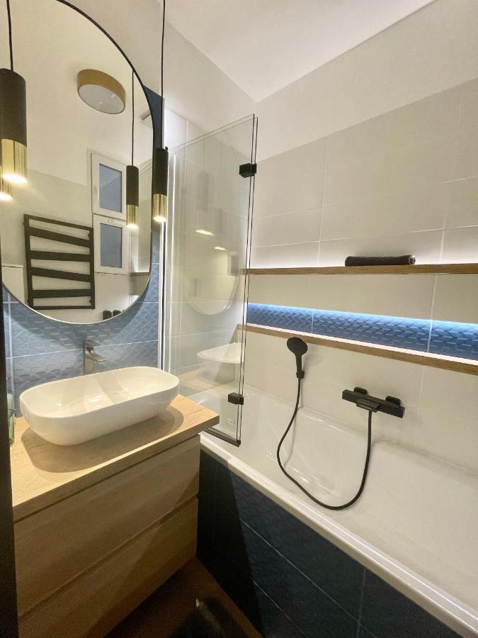 Brand New #hollan#3bedr#2bathr#freeparking Appartement