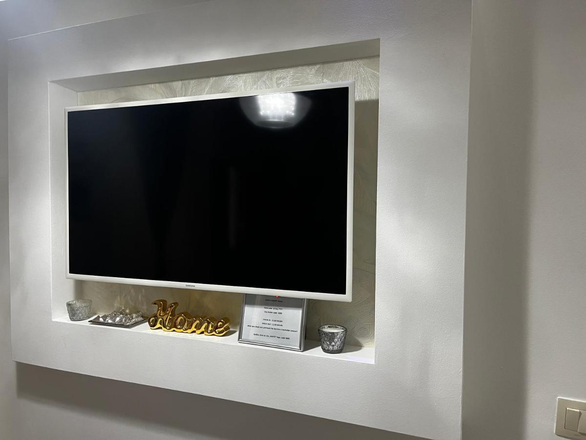 White Luxury Budapest