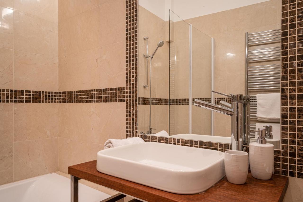 Breathless View Parliament 2 Luxury With Terrace Free Parking Reservation Needed * Budapest