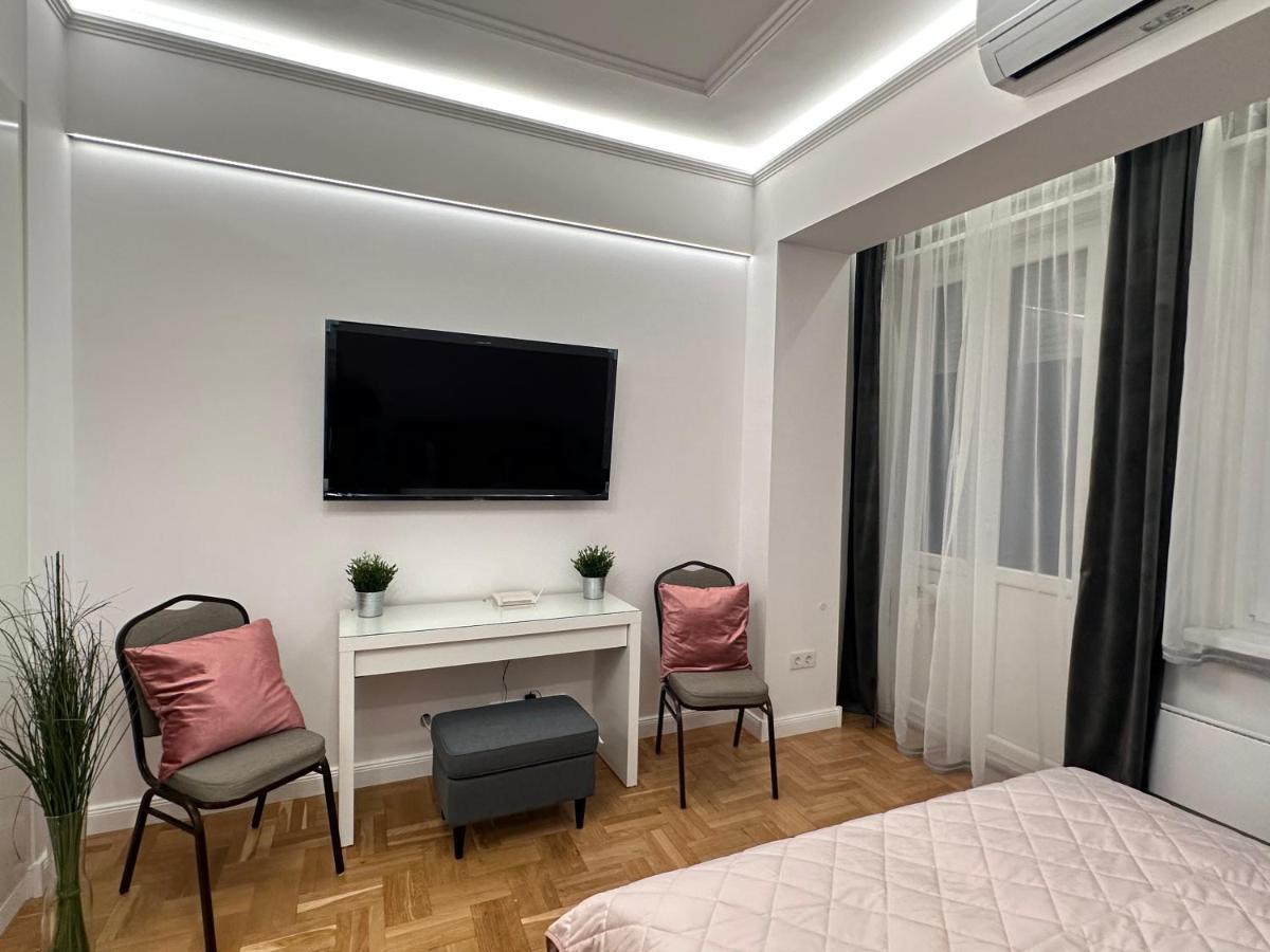 Elegant In The Centre With Ac Budapešť