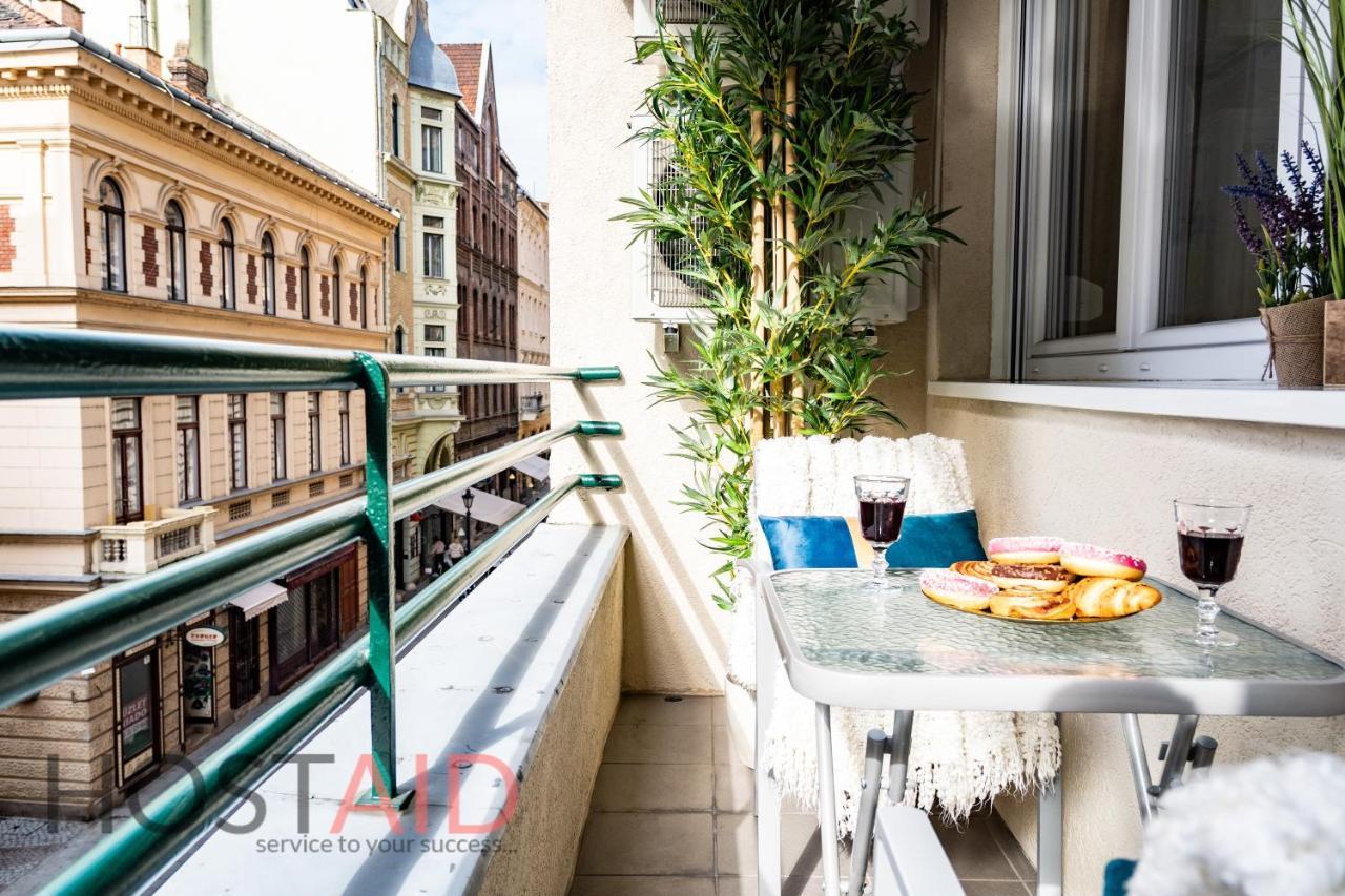 V68 Deluxe - Hostaid Lägenhet Budapest
