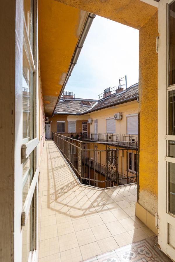 Sunny New Luxurious At The Jewish District Apartment Budapest