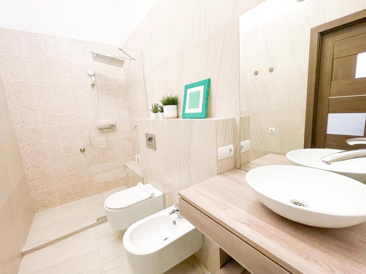 Apartment Downtown Deak-ferris Wheel Luxury *
