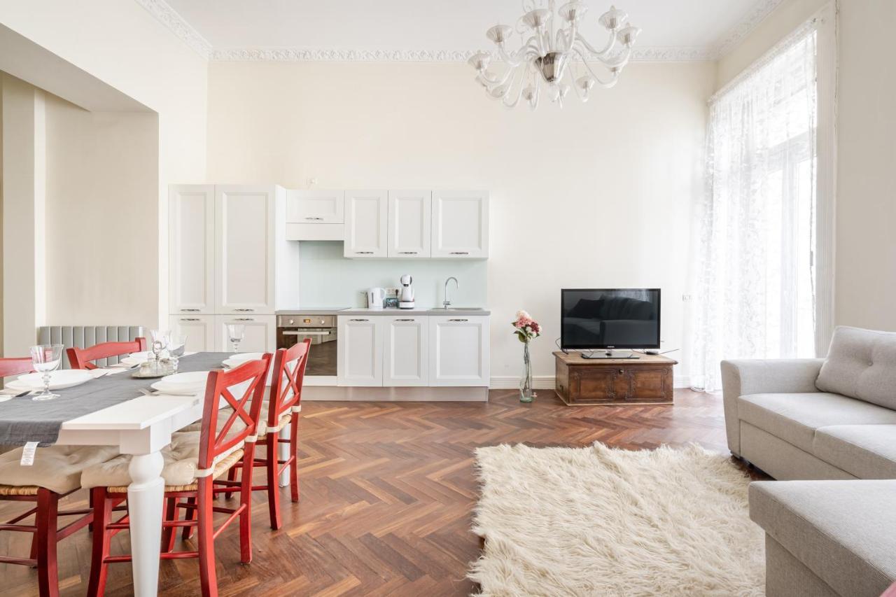 Appartamento Breathless View Parliament 2 Luxury With Terrace Free Parking Reservation Needed Budapest