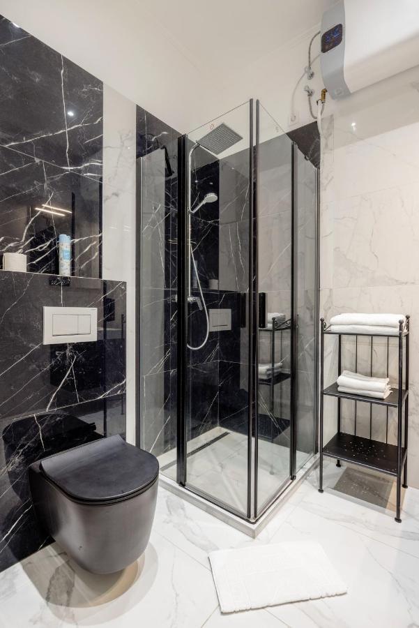 A Golden Star Modern Luxury And Apartamento