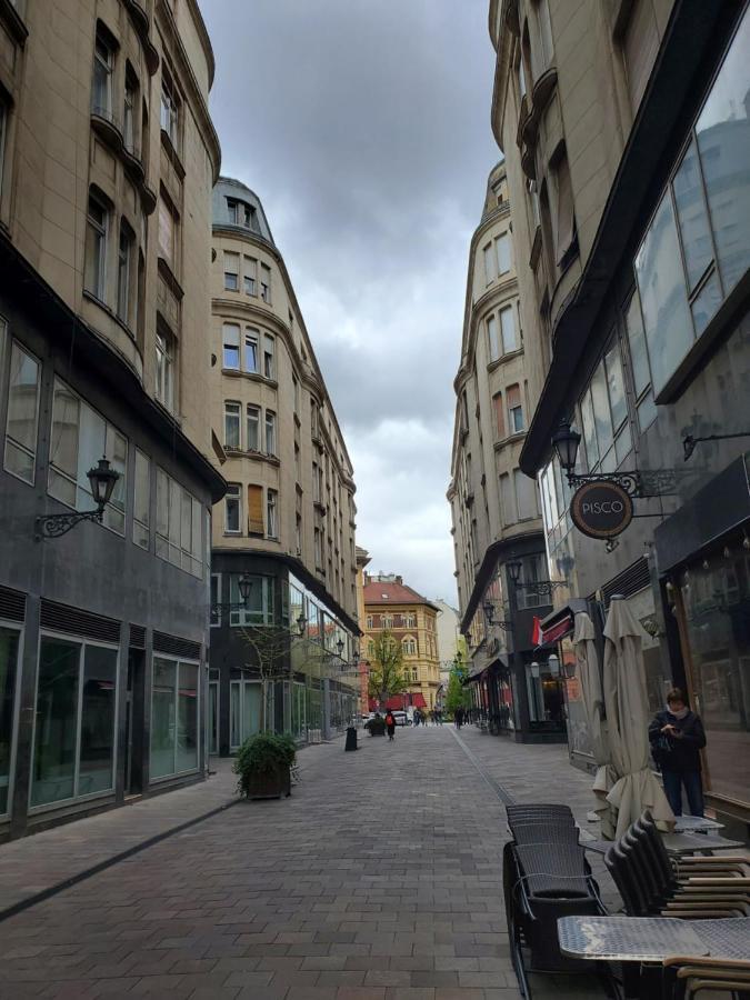 Walking Street-t * Budapest