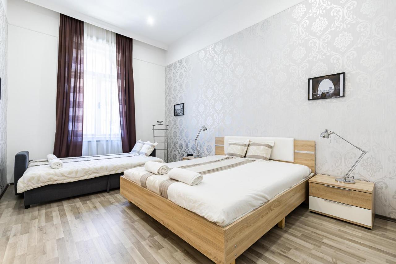 Real Semmelweis Apartman *