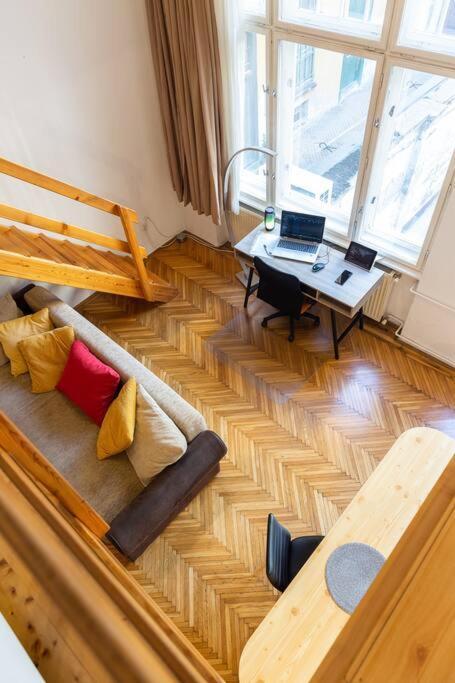 Heart 10 * Budapest