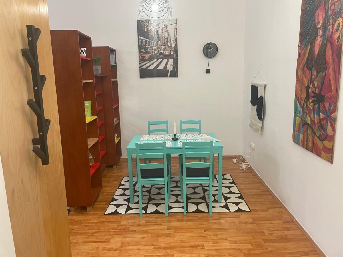 Urban Grand Hideaway Apartament *